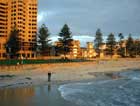 adelaide glenelg  budget backpacker accommodation on the beach