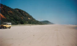 fraser island largest sand island in the world