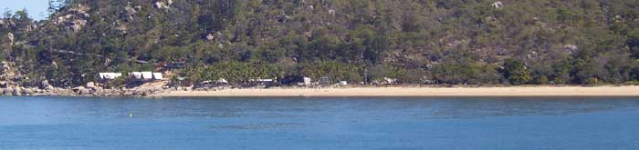 base backpackers magnetic island