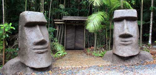 Australian Artwork, Moai Garden Statues Australiana